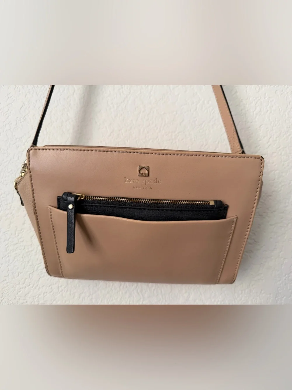 Kate Spade Beige Black Hadley Street Adelia 100% LEATHER Crossbody Messenger Bag - Picture 3 of 10